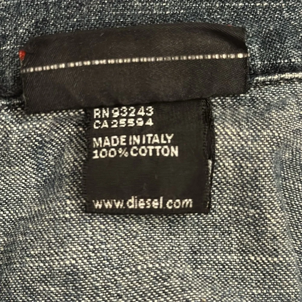 Diesel Vintage Boys Blue Denim Stone Washed Distressed Trucker Jacket Italy M